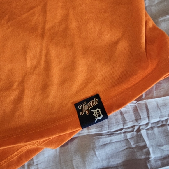 Nike Orange Sleeveless Crop Tank Top - Picture 2 of 4